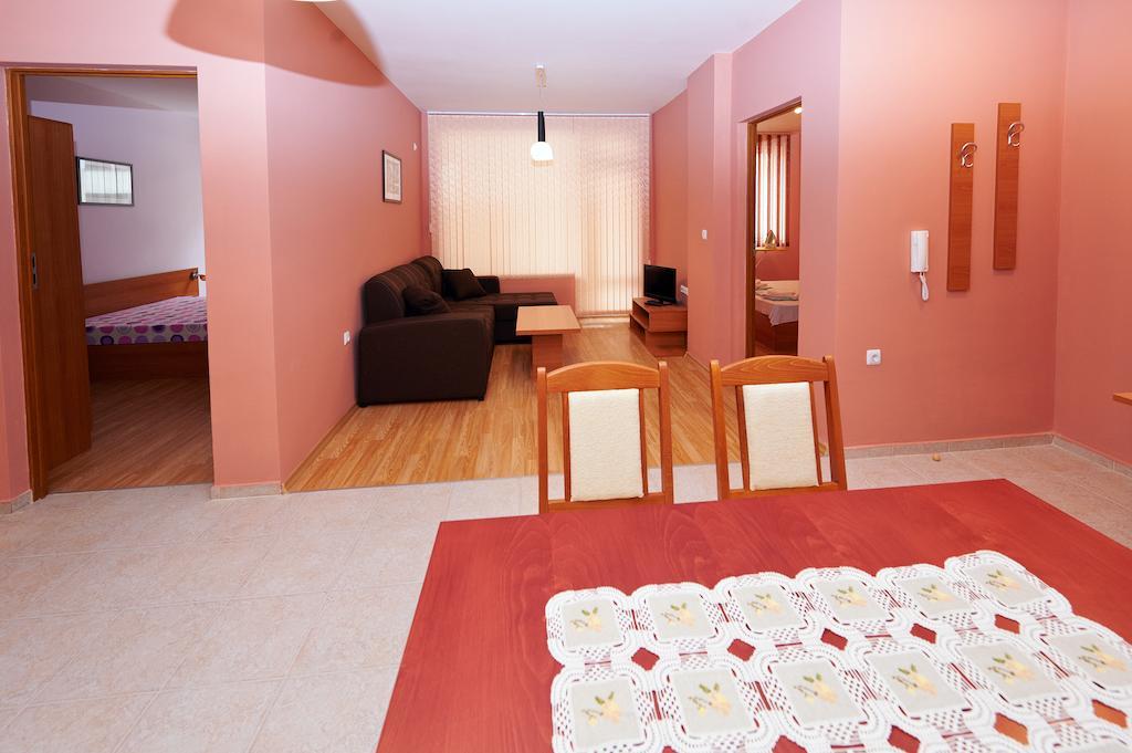 פומורי Apartments Dimitrovi חדר תמונה